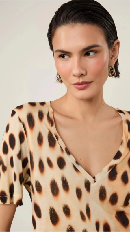 camiseta animale decote v onça oásis color