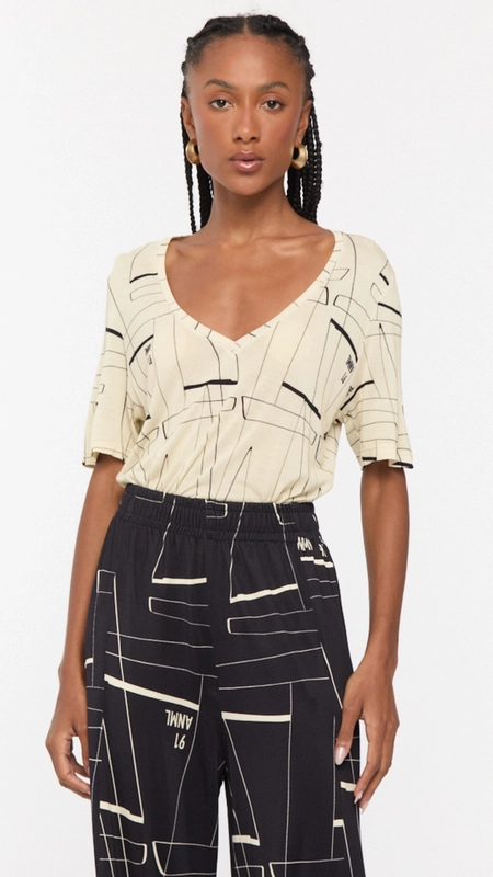 camiseta animale decote v geo laser orla