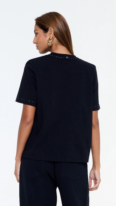 camiseta malha brilho gola animale jeans