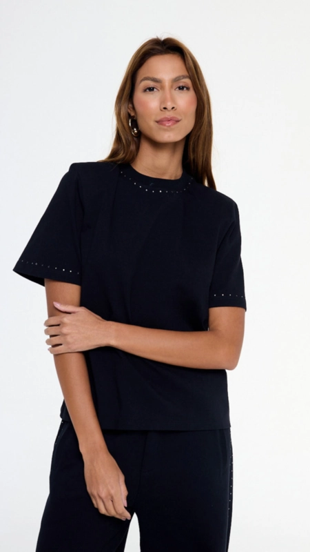 camiseta malha brilho gola animale jeans