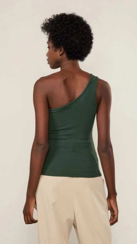 regata malha um ombro animale jeans