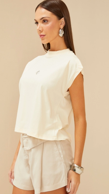 camiseta forum gola meia malha penteada