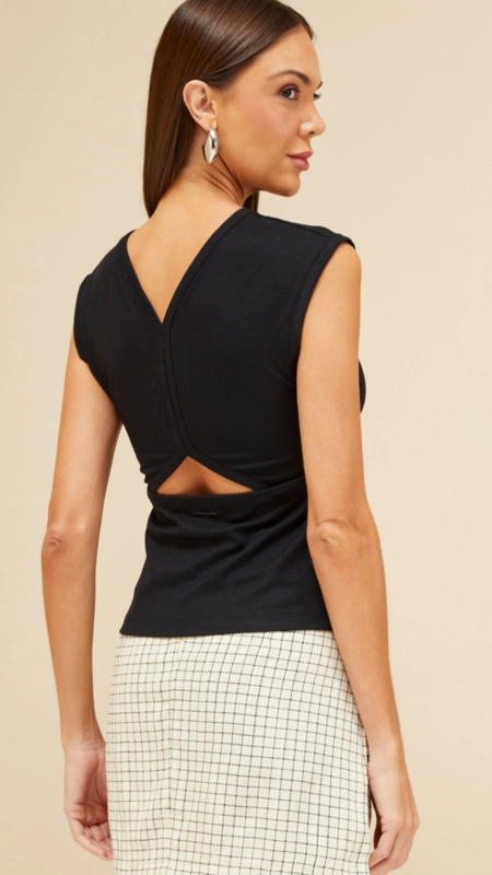 blusa sem manga forum ponto roma