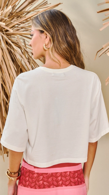 camiseta estampada e bordada open