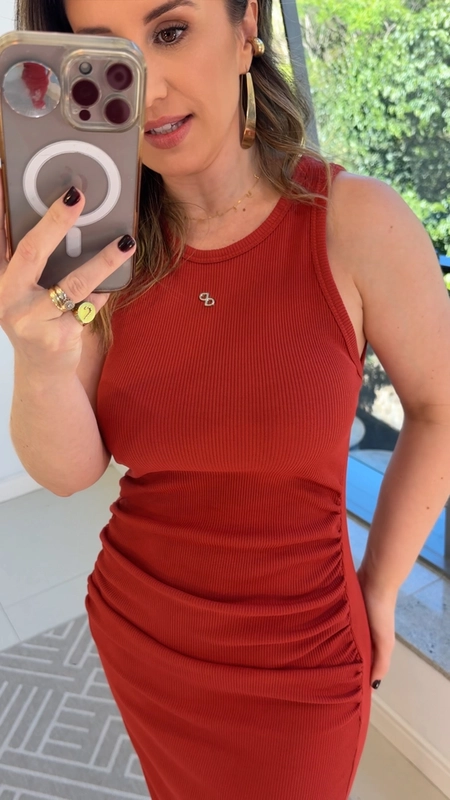 vestido midi canelado drapeado open