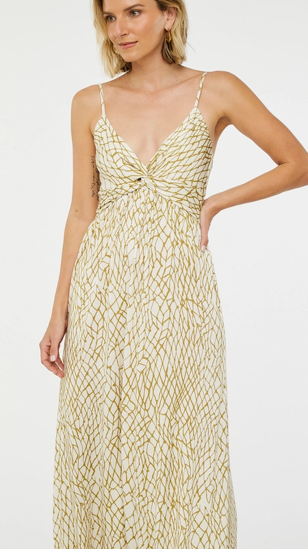 vestido animale busto torcido