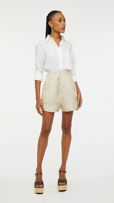 short animale com linho chino