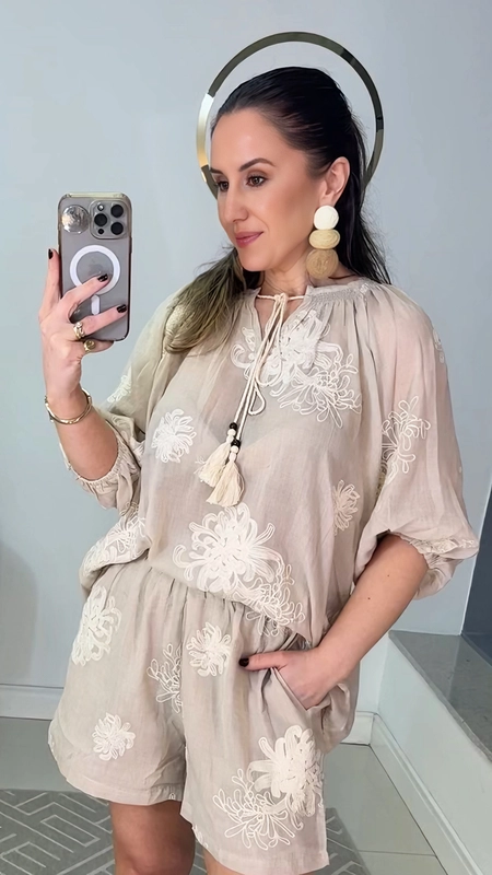conjunto short e bata voil bordado sofistic