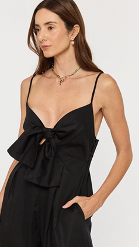 macacão animale decote laço