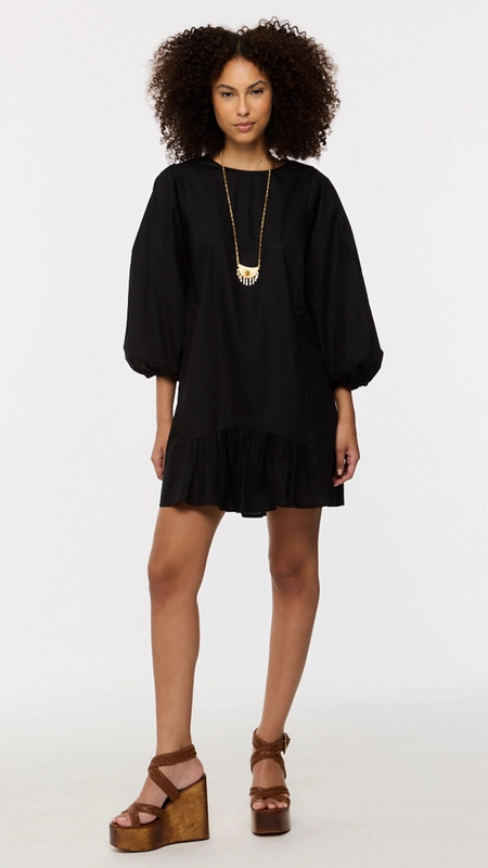 vestido curto animale cava quadrada