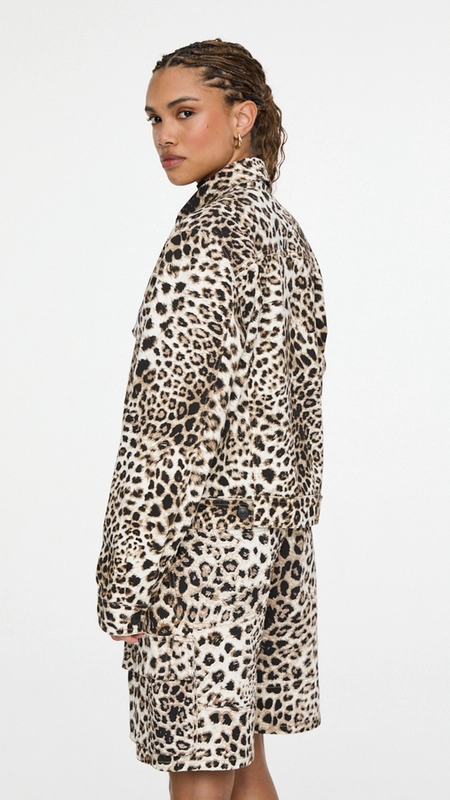 jaqueta sarja basic fur est onça animale jeans