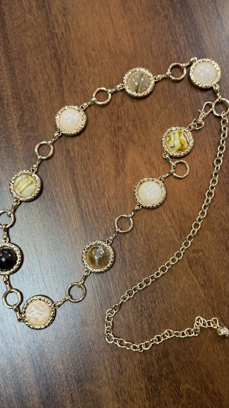 cinto corrente pedras círculos