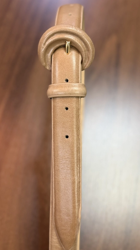 cinto couro naty fivela relevo 2,5cm