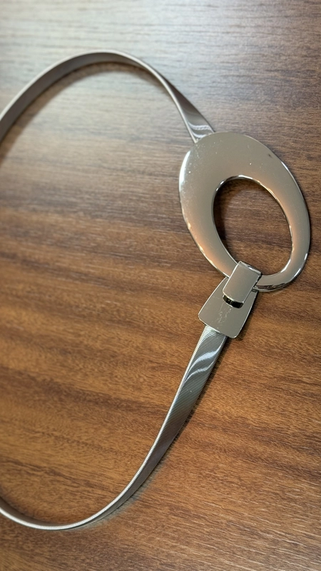 cinto metal flexível luxury vazado