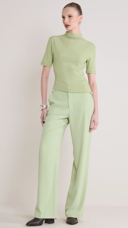 blusa mc canelada com gola forum