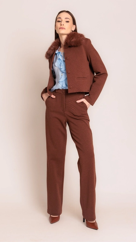 calça reta sport chic borda barroca