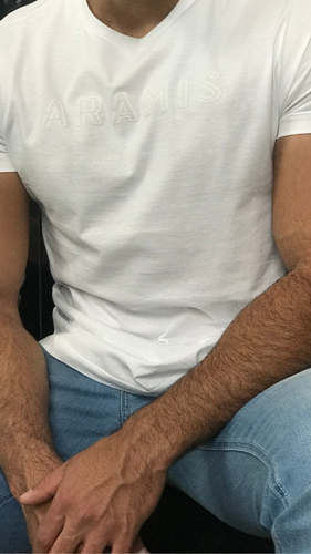 camiseta aramis estampada
