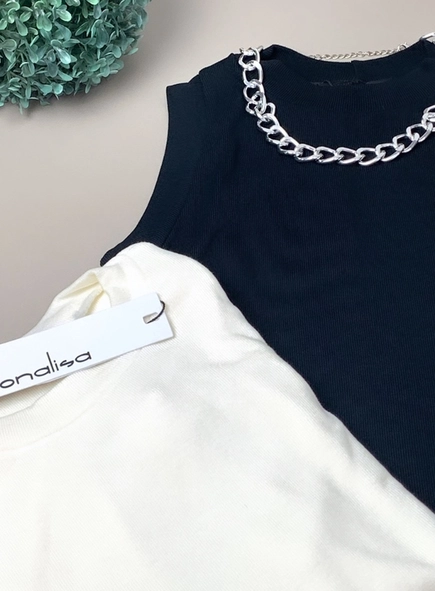 blusa básica malu decote sem manga