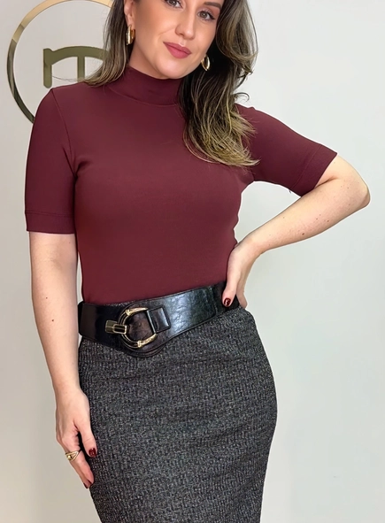 Blusa malu manga curta gola alta