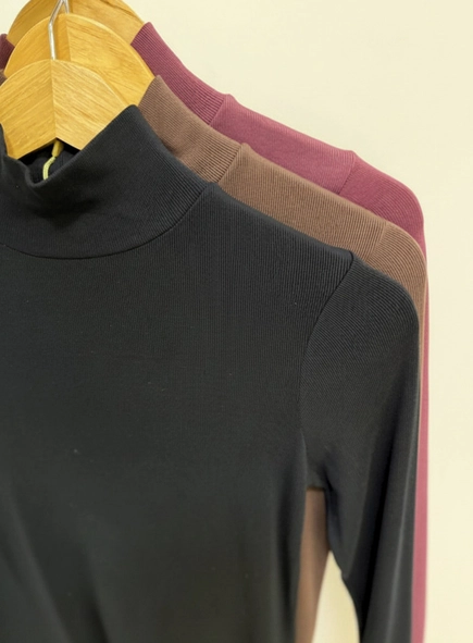Blusa malu manga longa gola alta