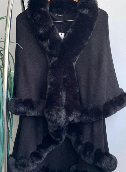 poncho diva