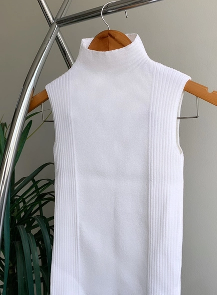 regata tricot gola alta karine