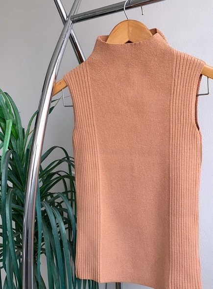 regata tricot gola alta karine