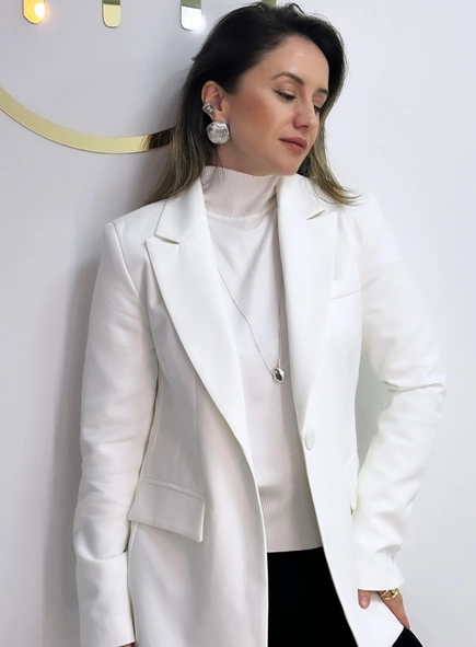 blazer julia com bolsos fake