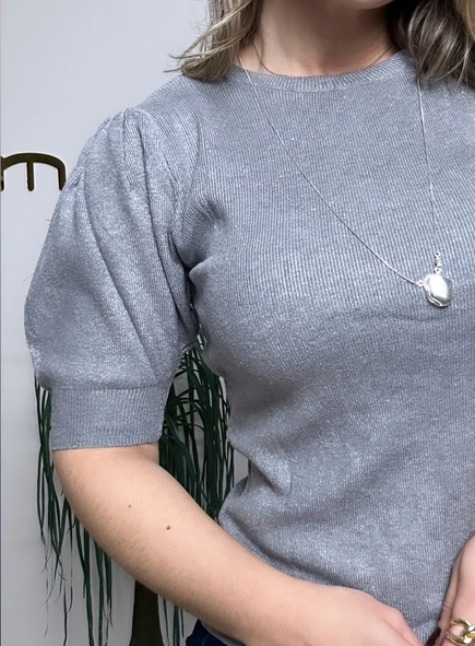 blusa modal com pregas no ombro