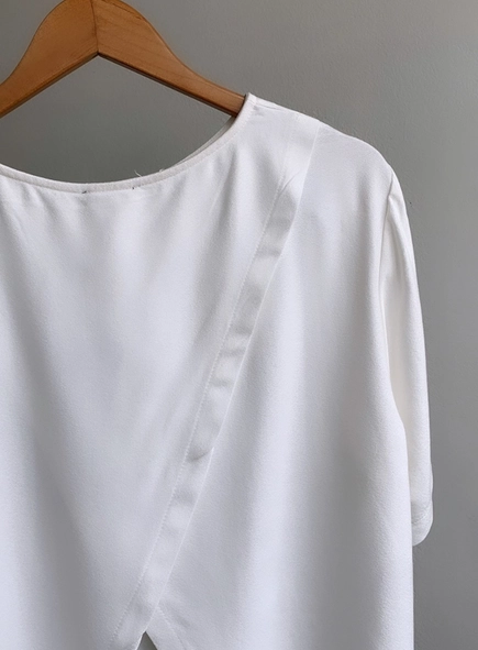 blusa forum crepe abertura