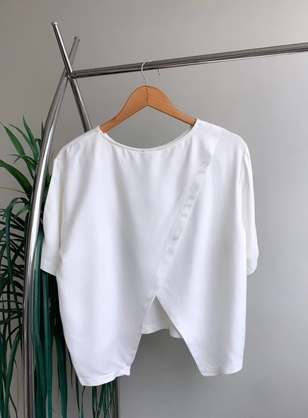 blusa forum crepe abertura