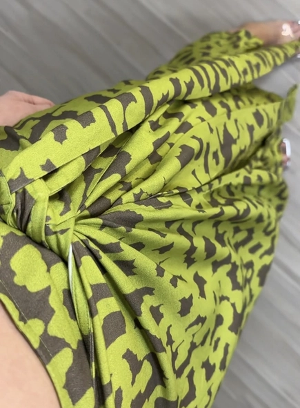 saia midi cargo onca ikate animale jeans