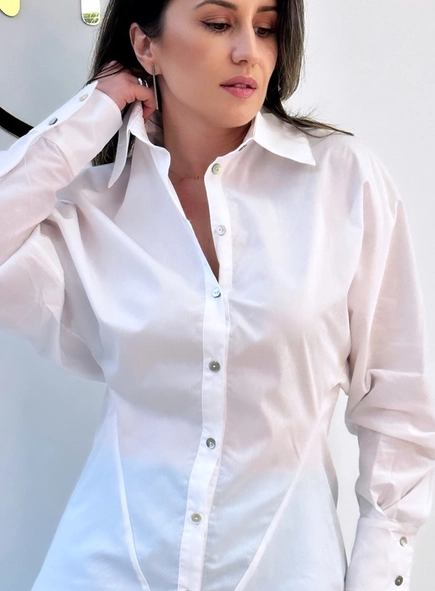 camisa de tricoline manga ampla