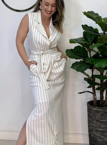 conjunto alfaiataria risca de giz saia e colete