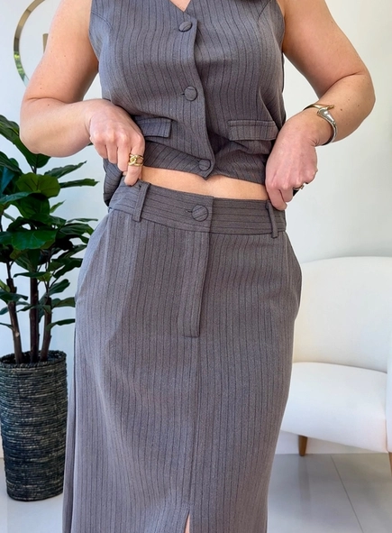 saia midi risca de giz com fenda babi