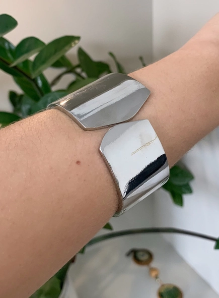 bracelete assimétrico