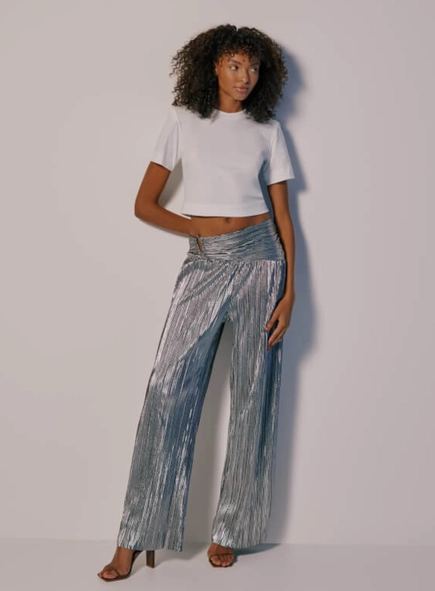 calça plissada metalizada forum