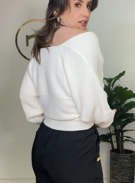 calça reta alfaiataria botões bolso faca