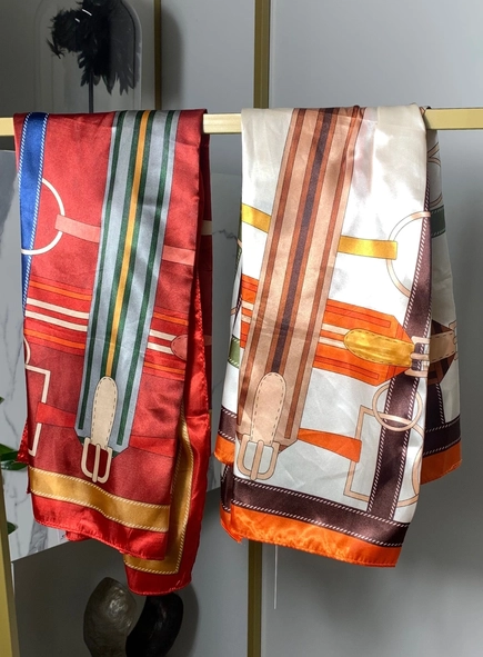 lenço estampado fivelas 90x90