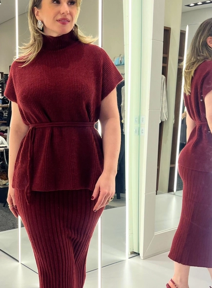 conjunto tricot colete e saia midi tati