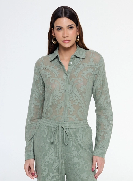 camisa telada com textura animale jeans