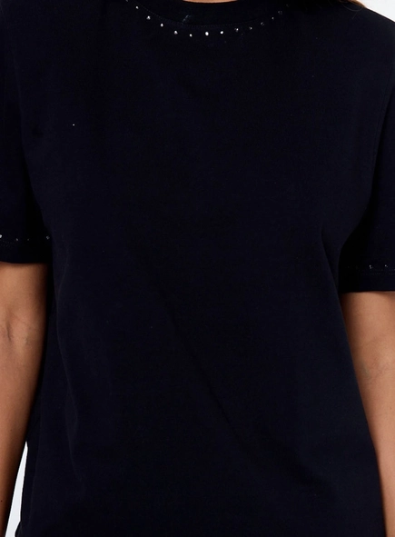 camiseta malha brilho gola animale jeans