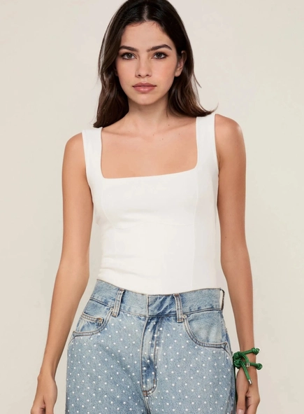regata malha decote quadrado animale jeans