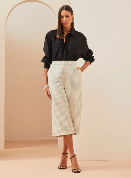 calça cropped linho alfaiataria xadrez forum