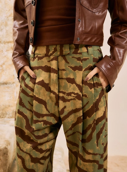 calça crepe open wild camouflage