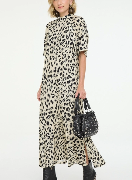 vestido midi animale pregas onça abby