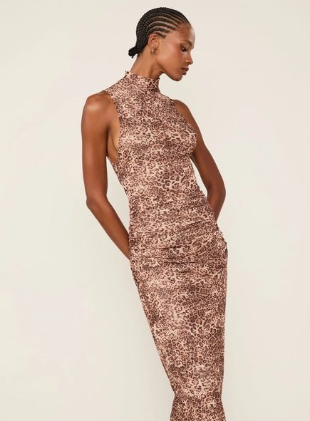 vestido tule midi animale onça