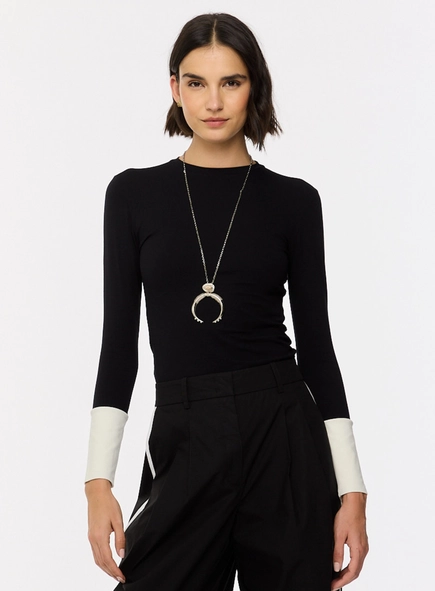 blusa animale manga longa bicolor p&b