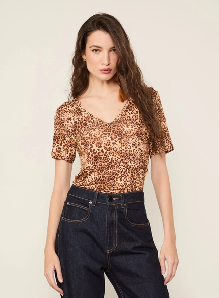camiseta animale decote v onça