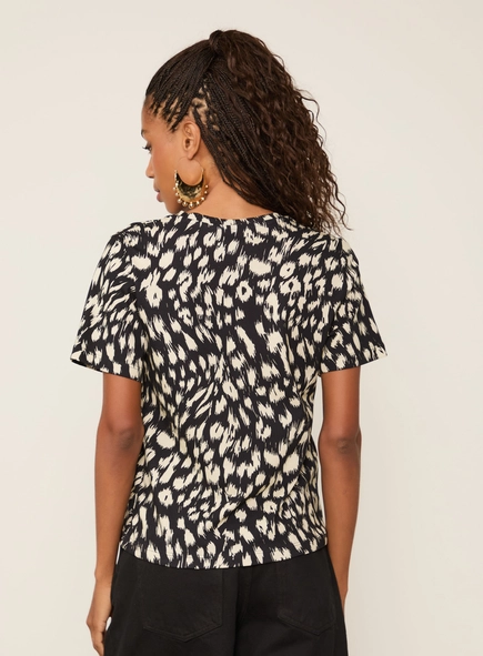 camiseta animale decote v onça abby